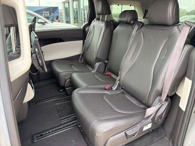 2022 Kia Carnival SX FWD