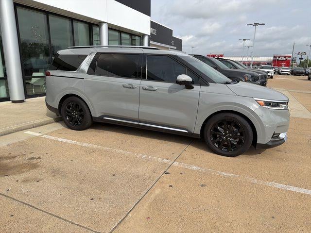2022 Kia Carnival SX FWD