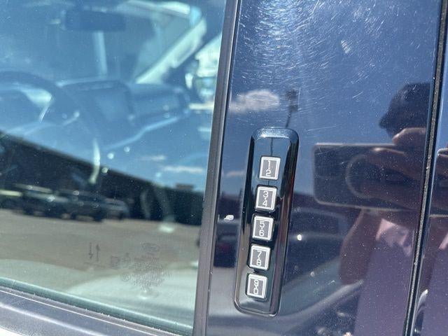 2022 Ford F-150 LARIAT 4WD SuperCrew 5.5' Box