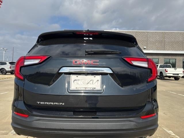 2024 GMC Terrain FWD 4dr SLE