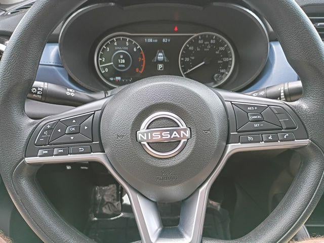 2025 Nissan Versa SV CVT