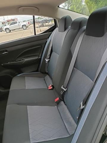 2025 Nissan Versa SV CVT