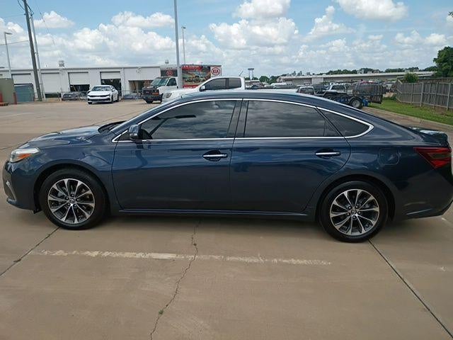 2016 Toyota Avalon 4dr Sdn XLE (SE)