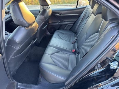 2023 Toyota Camry SE Auto (SE)