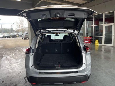 2024 Nissan Rogue FWD SV