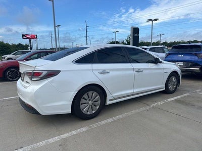 2016 Hyundai SONATA Hybrid 4dr Sdn SE