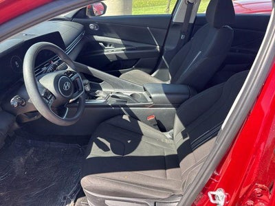 2024 Hyundai ELANTRA SEL IVT
