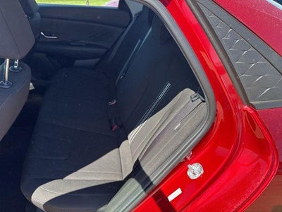 2024 Hyundai ELANTRA SEL IVT