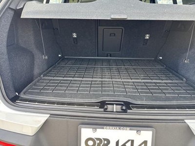 2023 Volvo XC40 B5 AWD Plus Bright Theme