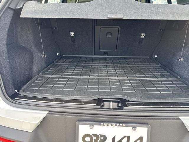 2023 Volvo XC40 B5 AWD Plus Bright Theme