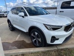 2023 Volvo XC40 B5 AWD Plus Bright Theme