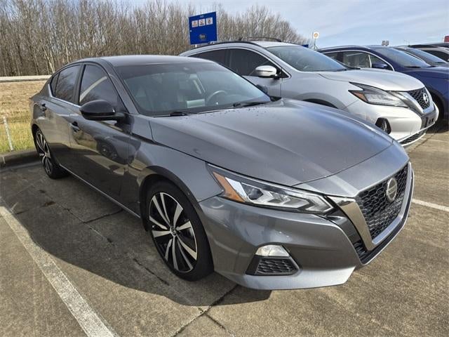 2022 Nissan Altima 2.5 SR Sedan
