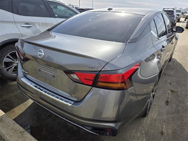 2022 Nissan Altima 2.5 SR Sedan