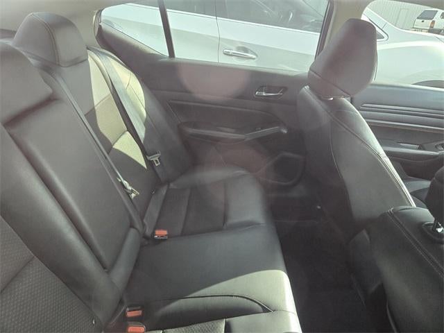 2022 Nissan Altima 2.5 SR Sedan