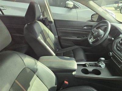 2022 Nissan Altima 2.5 SR Sedan
