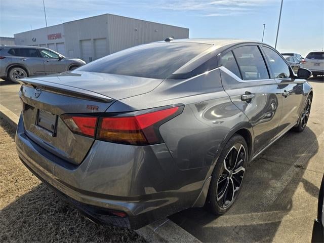 2025 Nissan Altima SR FWD