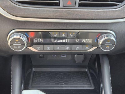 2025 Nissan Altima SL FWD