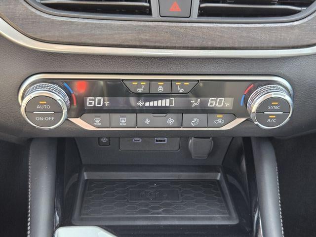 2025 Nissan Altima SL FWD