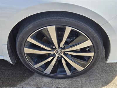 2019 Nissan Altima 2.5 Platinum Sedan