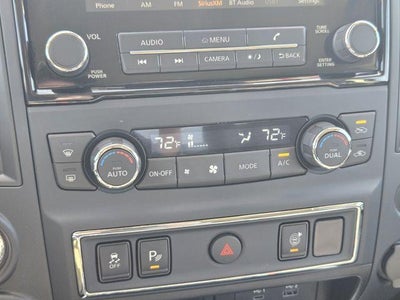 2024 Nissan Titan 4x4 Crew Cab SV