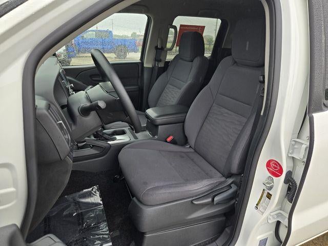 2025 Nissan Frontier Crew Cab 4x4 S