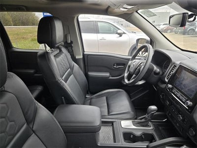 2024 Nissan Frontier Crew Cab 4x4 SL