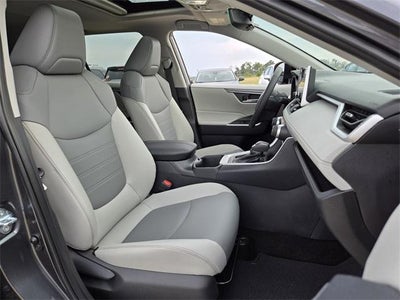 2024 Toyota RAV4 XLE Premium FWD (Natl)