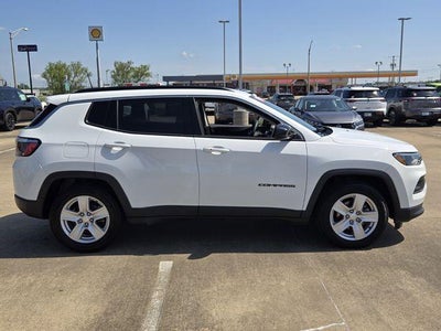 2022 Jeep Compass Latitude FWD