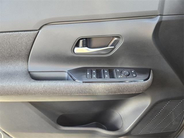 2025 Nissan Kicks SV FWD