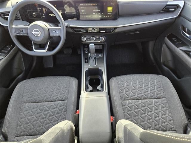 2025 Nissan Kicks SV FWD