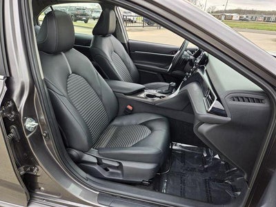 2024 Toyota Camry SE Auto (SE)