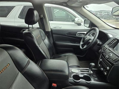 2020 Nissan Pathfinder FWD SL