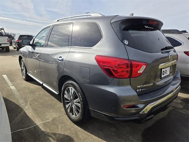 2019 Nissan Pathfinder 4x4 SL