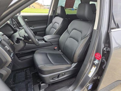 2025 Nissan Pathfinder SL 2WD