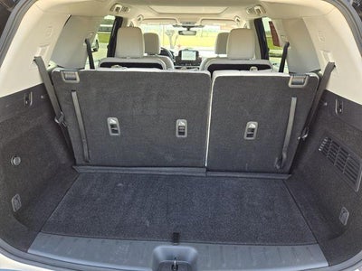 2025 Nissan Pathfinder SL 2WD