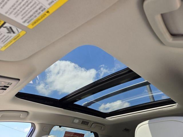 2025 Nissan Pathfinder SL 2WD