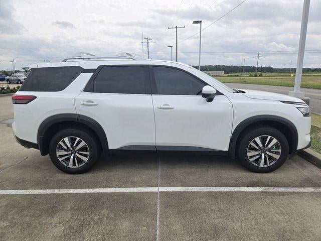2025 Nissan Pathfinder SL 4WD