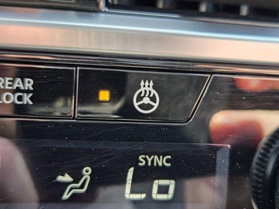 2024 Nissan Pathfinder Platinum 2WD