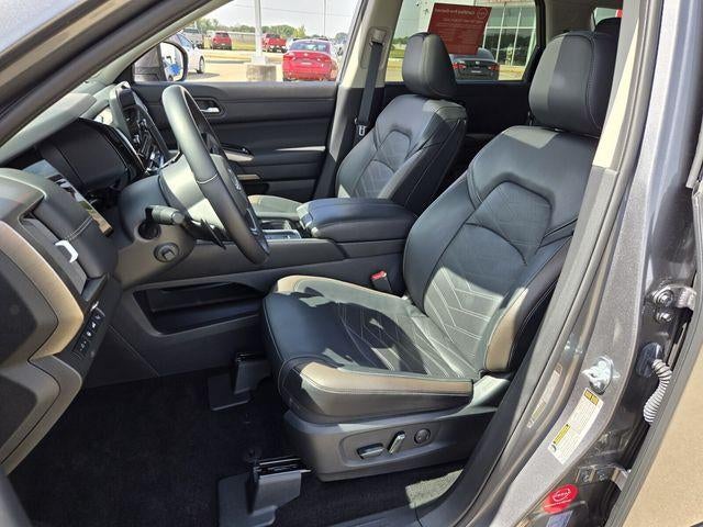 2024 Nissan Pathfinder Platinum 2WD