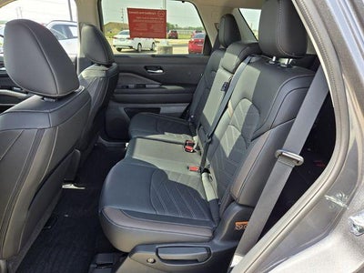 2024 Nissan Pathfinder Platinum 2WD
