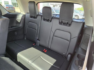2024 Nissan Pathfinder Platinum 2WD