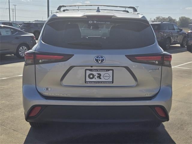 2024 Toyota Highlander Hybrid LE Nightshade FWD (Natl)