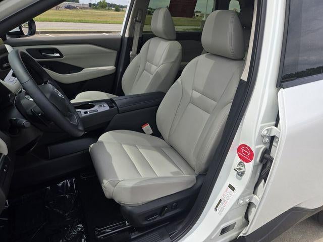 2025 Nissan Rogue FWD SL
