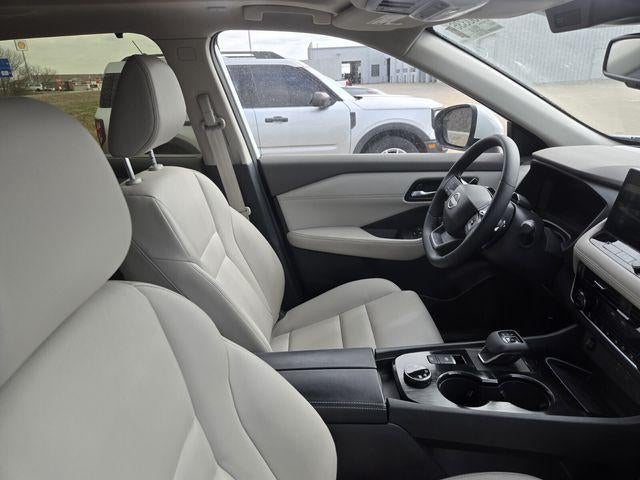 2025 Nissan Rogue AWD SL