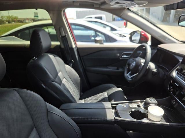 2023 Nissan Rogue FWD Platinum *Ltd Avail*