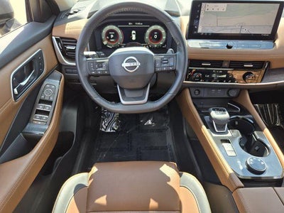 2025 Nissan Rogue AWD Platinum