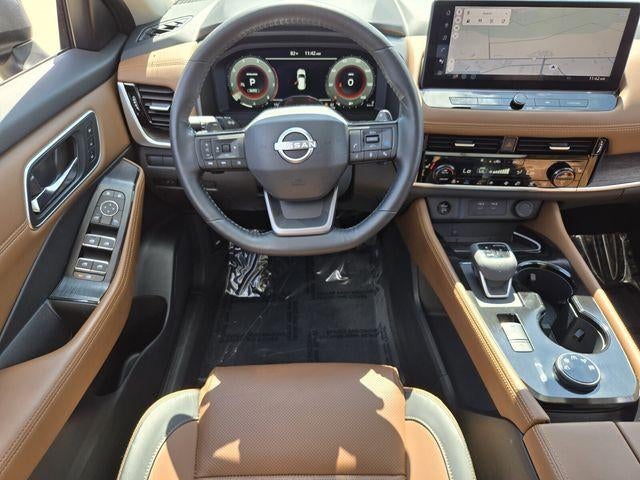 2025 Nissan Rogue AWD Platinum