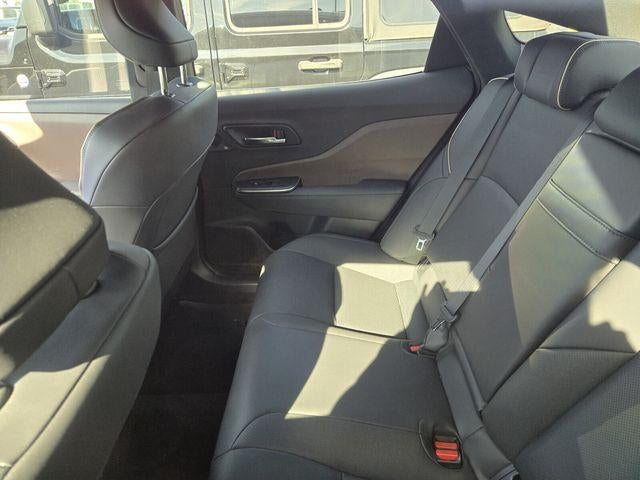 2023 Toyota Crown Limited AWD (Natl)