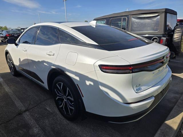 2023 Toyota Crown Limited AWD (Natl)