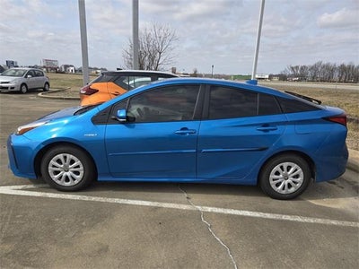 2020 Toyota Prius L Eco (Natl)